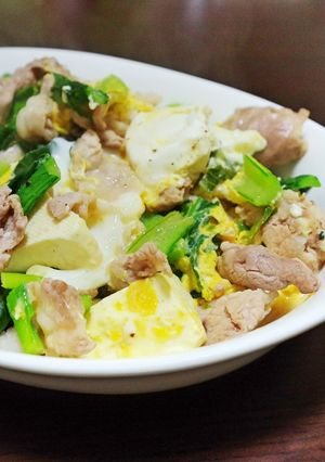 ポン酢が隠し味!!豚と小松菜の豆腐卵とじ-レシピのメイン写真