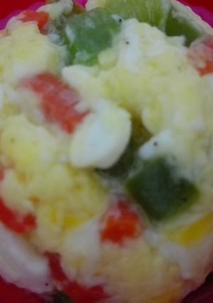 彩りに☆野菜入りまんまるオムレツ-レシピのメイン写真