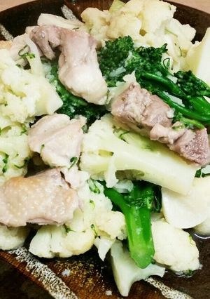 カリフラワーと鶏肉のニンニク炒め-レシピのメイン写真