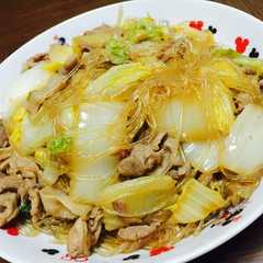 รูปของ ✩白菜と春雨の豚肉炒め✩