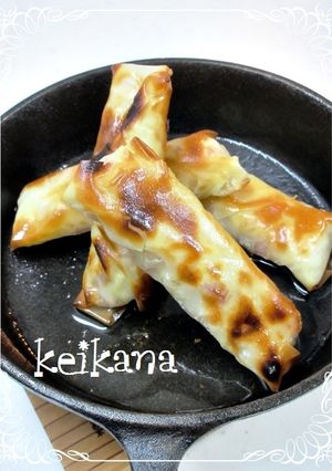 スキレット☆チーじゃがベーコン焼き春巻き-レシピのメイン写真