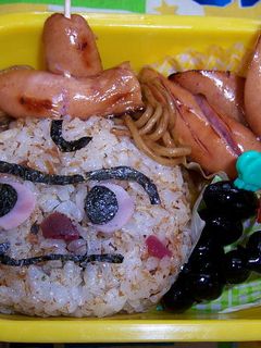 幼稚園のお弁当(焼きそばパンマン)-レシピのメイン写真