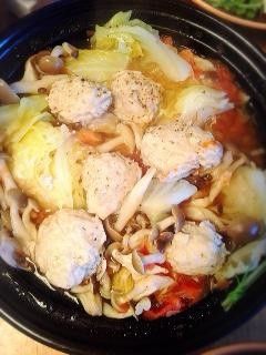 鶏だんごと野菜とキノコのタジン鍋蒸し-レシピのメイン写真
