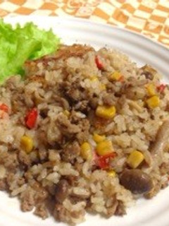 簡単!炊飯器でパラパラひき肉ピラフ☆-レシピのメイン写真