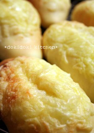 HBで♡チーズごろごろ♫Ｗチーズパン-レシピのメイン写真