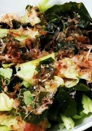 キャベツとワカメの簡単サラダ-レシピのメイン写真