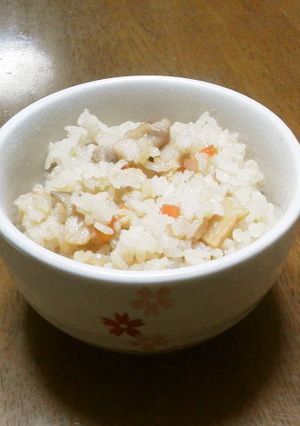 めんつゆで炊き込みご飯-レシピのメイン写真
