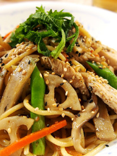 きんぴらリメイク♪根菜と鶏肉の和風パスタ-レシピのメイン写真