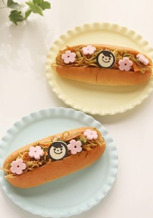 お花畑のマルちゃん焼そばサンド-レシピのメイン写真