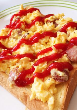 ふわとろスクランブルエッグチーズトースト-レシピのメイン写真