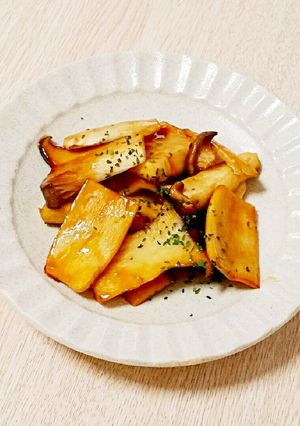 簡単♡エリンギの醤油香るバターステーキ-レシピのメイン写真