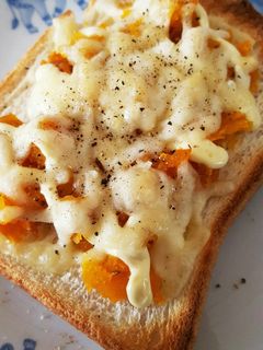 煮物リメイク!カボチャチーズトースト♪-レシピのメイン写真