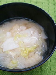 すいとん風味噌汁*白菜・餃子の皮入り-レシピのメイン写真