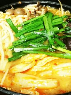 【スープから作る】かんたん 辛味噌鍋-レシピのメイン写真