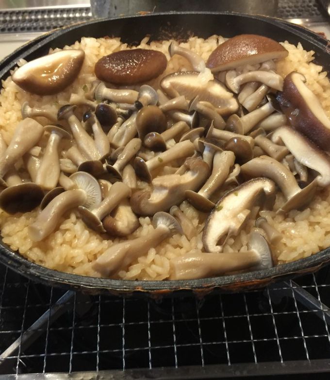 コロダッチオーバルで作る炊き込みご飯-レシピのメイン写真