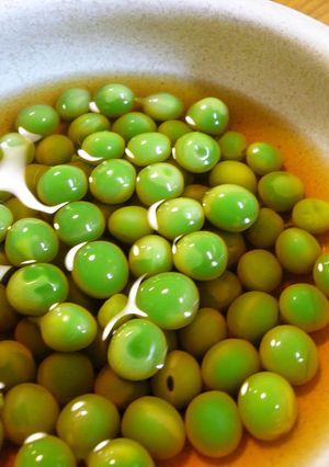 緑の宝石☆えんどう豆の煮浸し-レシピのメイン写真