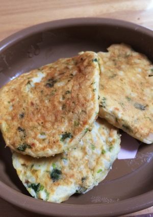 手づかみ練習にも。簡単！納豆ご飯のお焼き-レシピのメイン写真