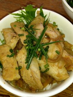 豚トロ丼-レシピのメイン写真