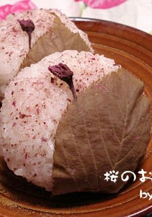 桜のおにぎり-レシピのメイン写真