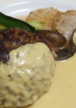 安い肉でも肉汁たっぷりハンバーグ！-レシピのメイン写真