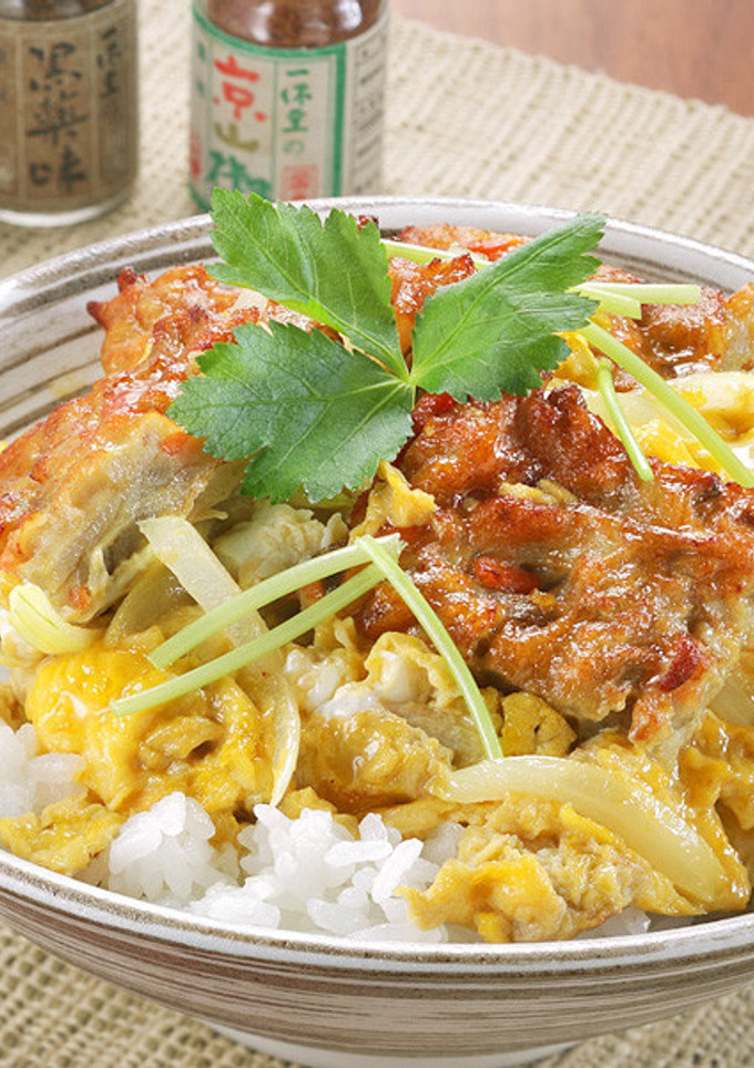 簡単ヘルシー！ごぼうかき揚の卵とじ丼-レシピのメイン写真