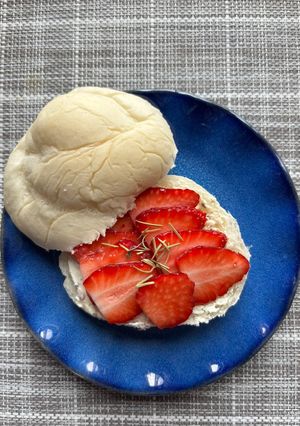 イチゴとクリームチーズサンド-レシピのメイン写真
