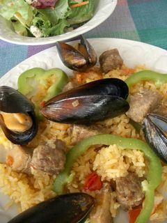 炊飯器で作るパエリヤ-レシピのメイン写真
