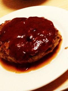 肉汁たっぷり!簡単★うちのハンバーグ-レシピのメイン写真