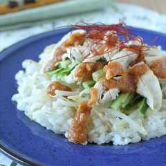 รูปของ 【炊飯器で簡単！】棒々鶏ごはん