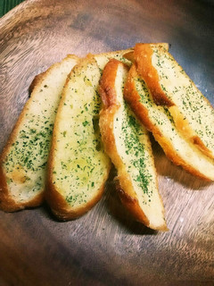 簡単!バゲットDEガーリックラスク♪-レシピのメイン写真