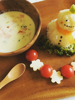 簡単かわいい♡雪だるまさん離乳食プレート-レシピのメイン写真