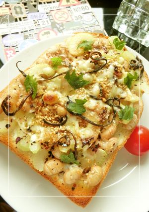 蒸し大豆×セロリのさっぱり和トースト-レシピのメイン写真