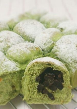 抹茶の大納言入りふわふわちぎりパン-レシピのメイン写真
