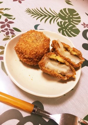 外はサクっ中はもちっコロッケ餅カレー風味-レシピのメイン写真