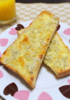 【話題入り】しらすチーズトースト-レシピのメイン写真