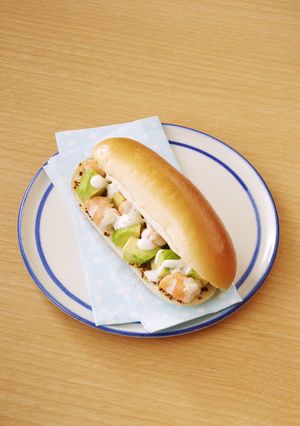 ヨーグルト風味のえびアボカドサンド-レシピのメイン写真