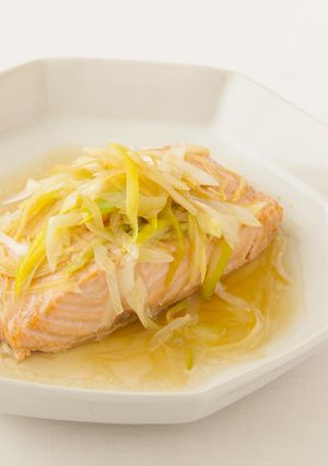 少ない材料で簡単！サーモンの中華蒸し-レシピのメイン写真