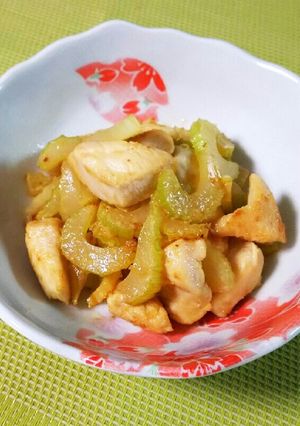 低糖質レシピ☆鶏肉とセロリの中華炒め-レシピのメイン写真