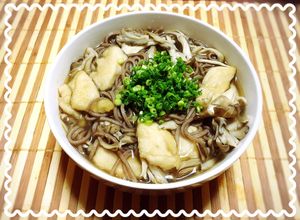 鶏肉とｷﾉｺのﾎｯｺﾘ温かい♡お蕎麦出汁-レシピのメイン写真
