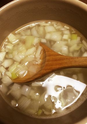 喉風邪に効くニンニク生姜ネギスープ-レシピのメイン写真