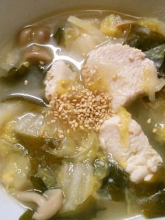 簡単に白菜とワカメ 鶏むね肉の中華煮込み-レシピのメイン写真