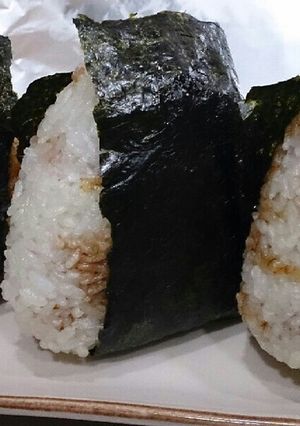 片付け楽チン♪魚焼きグリルで焼きおにぎり-レシピのメイン写真