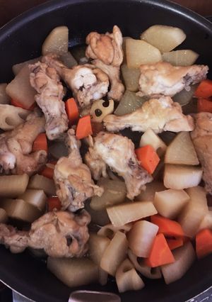 鳥手羽元と根菜類の煮物-レシピのメイン写真