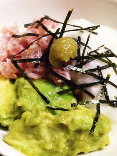 アボカドと長芋とマグロのたたき-レシピのメイン写真