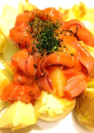 じゃがバター いか塩辛乗せ♪-レシピのメイン写真