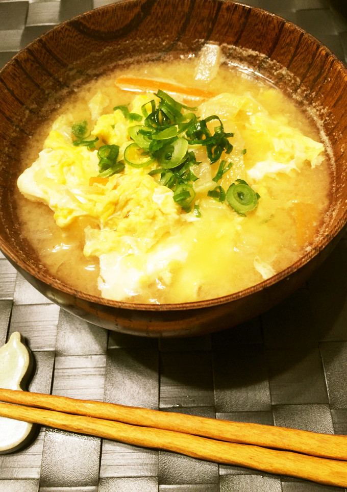 簡単！白菜と人参、ふんわり卵のお味噌汁-レシピのメイン写真