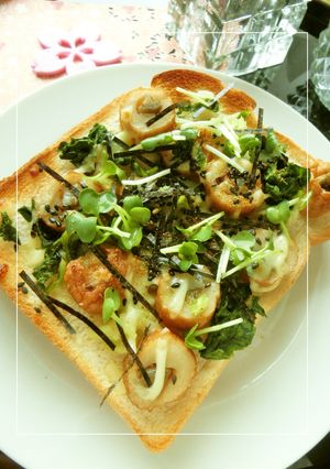 ごぼ天×セロリ葉トースト。ﾋﾟﾘ辛味-レシピのメイン写真