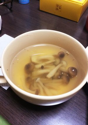 一人分！生姜でぽかぽかズボラきのこスープ-レシピのメイン写真