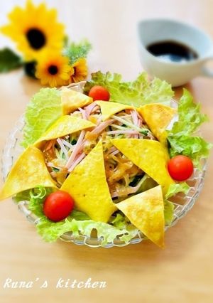 1玉で４人前！オムラーメンサラダ-レシピのメイン写真