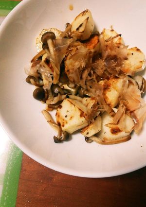 やまといもとしめじの炒め物-レシピのメイン写真